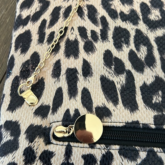 Lulu’s Wild Side Taupe Leopard Print Fold-Over Clutch - Picture 9 of 15